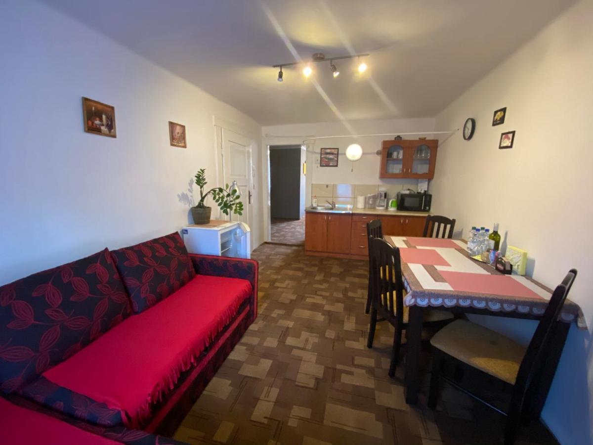 Pod Náchodským zámkem Apartamento Exterior foto