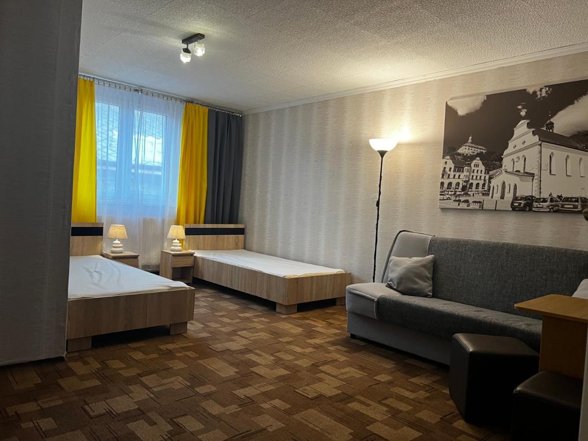 Pod Náchodským zámkem Apartamento Exterior foto
