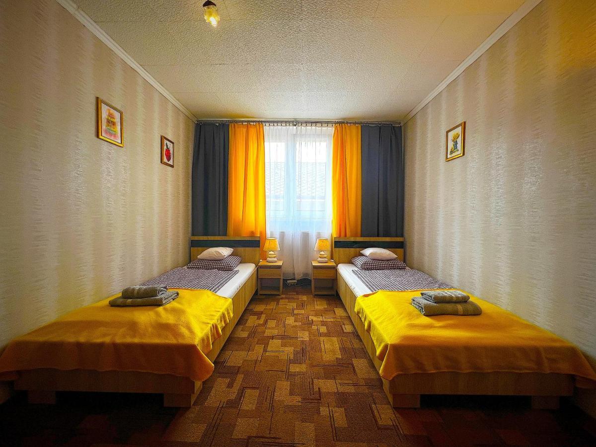 Pod Náchodským zámkem Apartamento Exterior foto